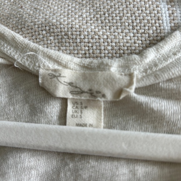 Cream top, size small, good condition - Picture 3 of 3